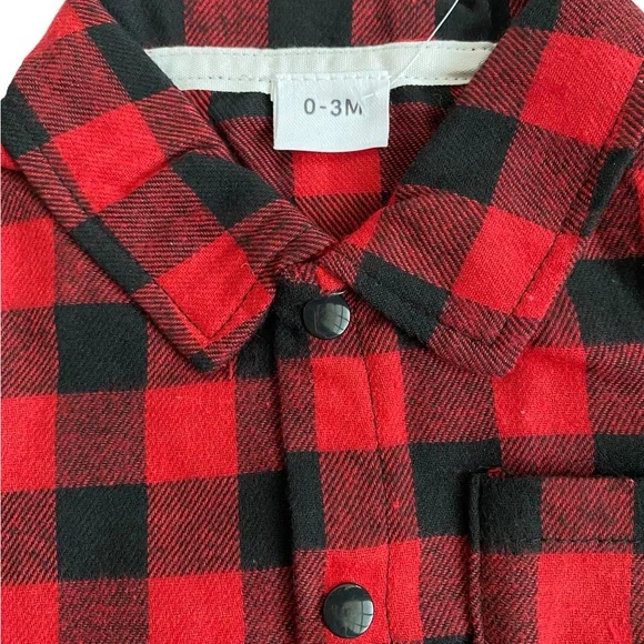 0-3 month Plaid Romper Red And Black Cotton Blend. Snap Closure - Picture 3 of 7